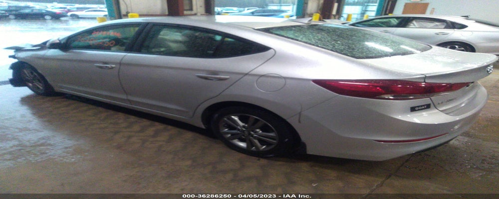 5NPD84LFXJH272061 2018 HYUNDAI ELANTRA photo no. 3