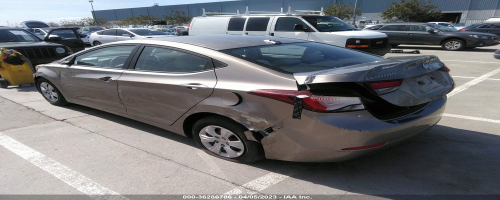 5NPDH4AE1GH667183 2016 HYUNDAI ELANTRA photo no. 3