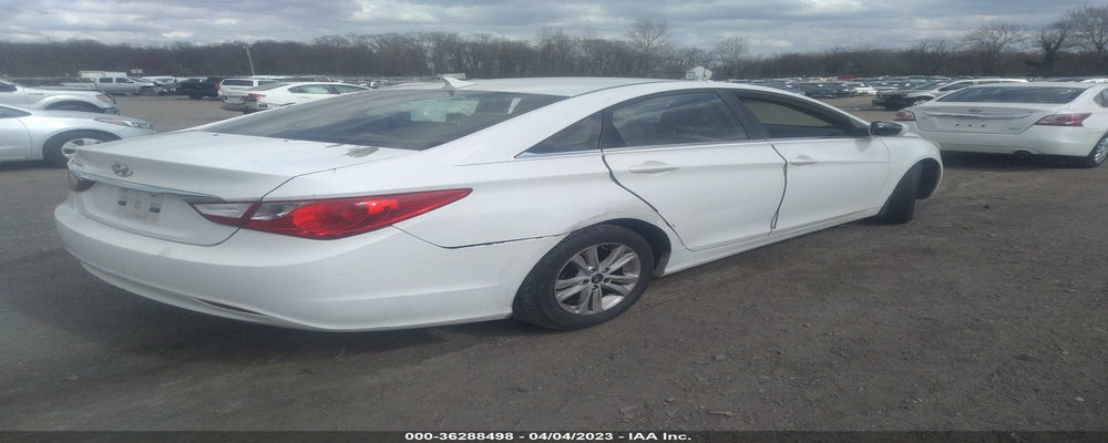 5NPEB4AC2BH124812 2011 HYUNDAI SONATA photo no. 4