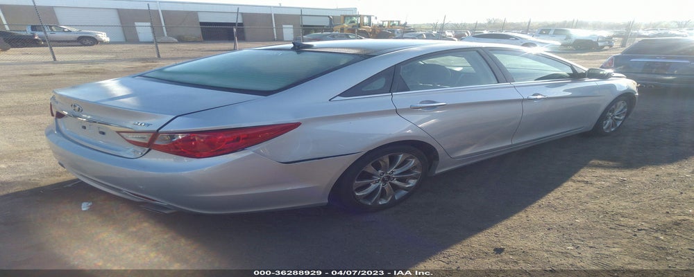 5NPEC4AB8CH367157 2012 HYUNDAI SONATA photo no. 4