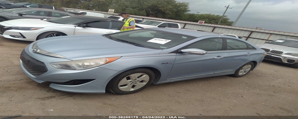 KMHEC4A44BA004745 2011 HYUNDAI SONATA photo no. 2