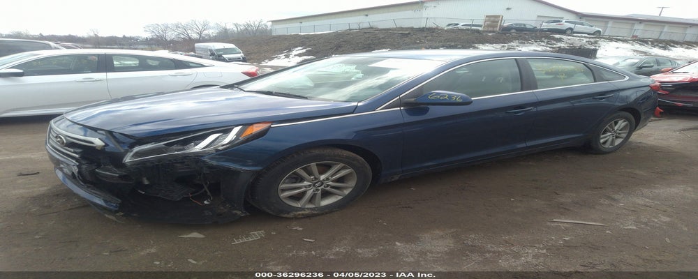 5NPE24AF1FH152570 2015 HYUNDAI SONATA photo no. 2