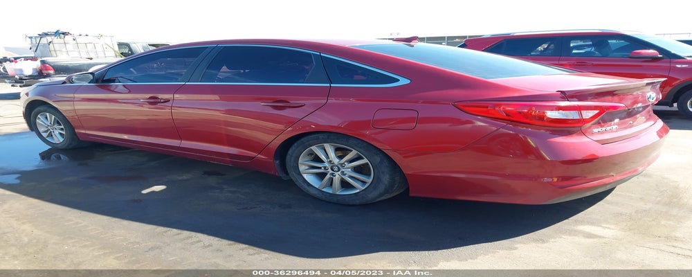 5NPE24AF3FH004565 2015 HYUNDAI SONATA photo no. 3
