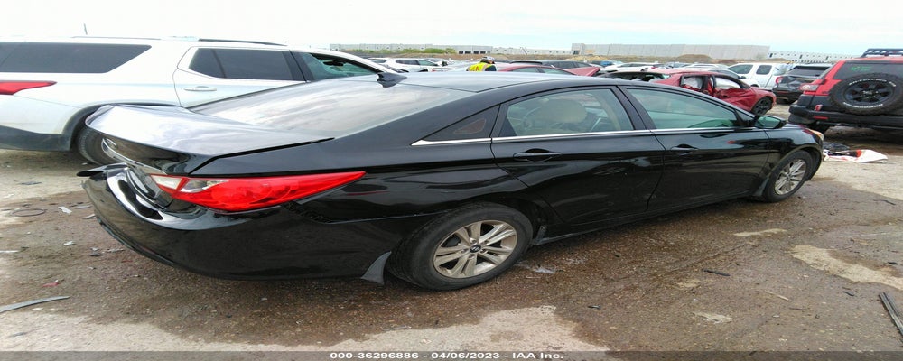 5NPEB4AC8DH547977 2013 HYUNDAI SONATA photo no. 4