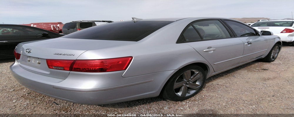 5NPET4ACXAH577345 2010 HYUNDAI SONATA photo no. 4