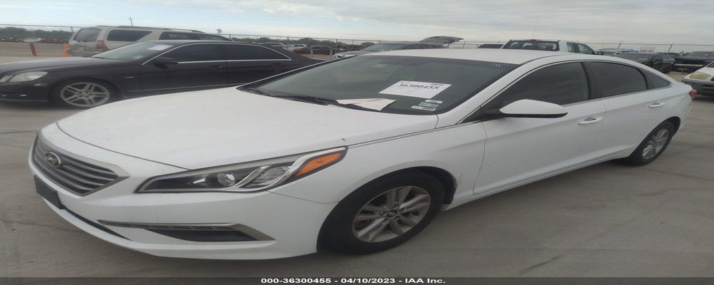 5NPE24AF8FH058721 2015 HYUNDAI SONATA photo no. 2
