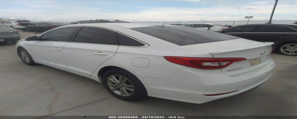 5NPE24AF8FH058721 2015 HYUNDAI SONATA photo no. 3