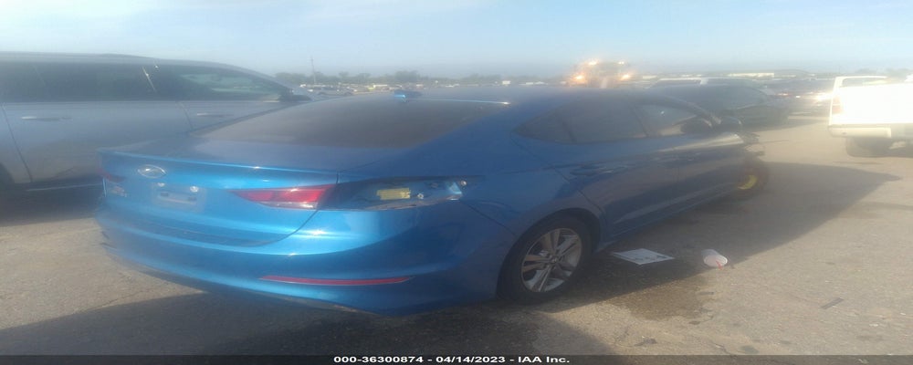 KMHD84LFXJU451296 2018 HYUNDAI ELANTRA photo no. 4