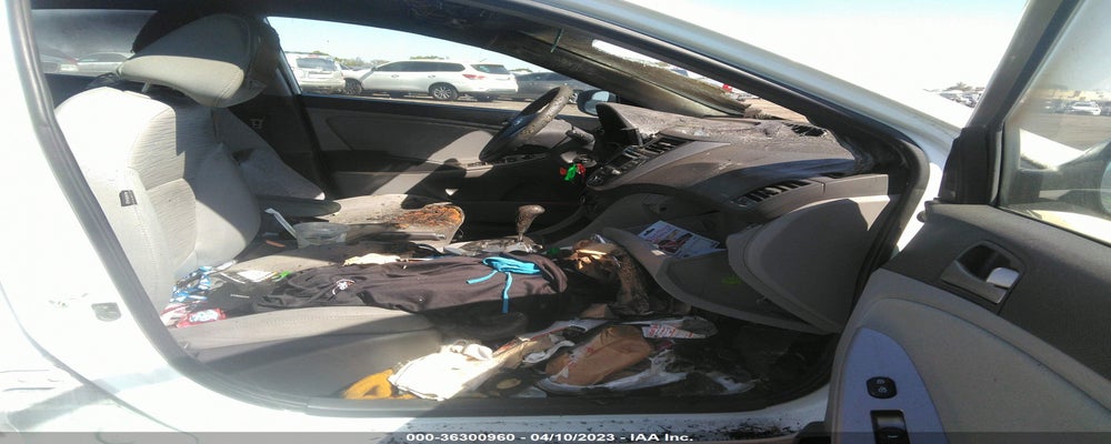 KMHCT4AE0FU818041 2015 HYUNDAI ACCENT photo no. 5