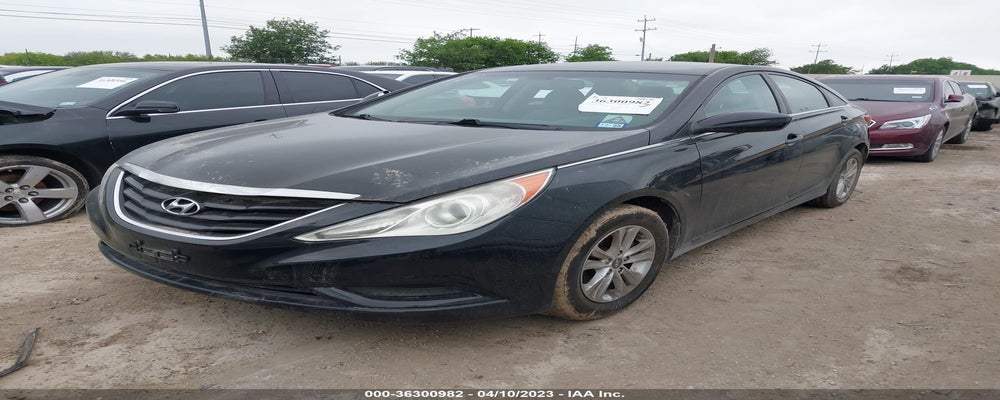 5NPEB4AC3BH179818 2011 HYUNDAI SONATA photo no. 2