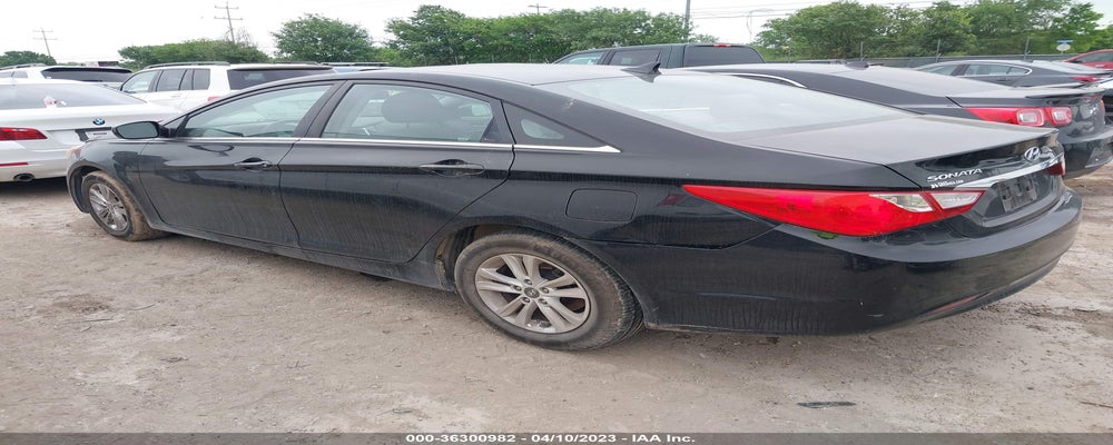 5NPEB4AC3BH179818 2011 HYUNDAI SONATA photo no. 3