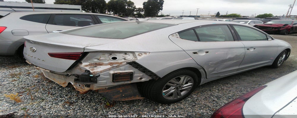 KMHD84LF4KU738022 2019 HYUNDAI ELANTRA photo no. 4