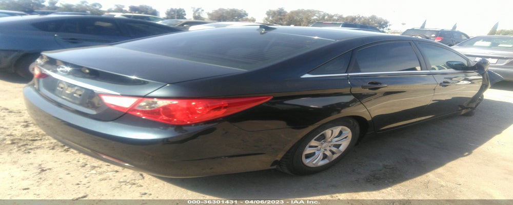 5NPEB4AC5CH327825 2012 HYUNDAI SONATA photo no. 4