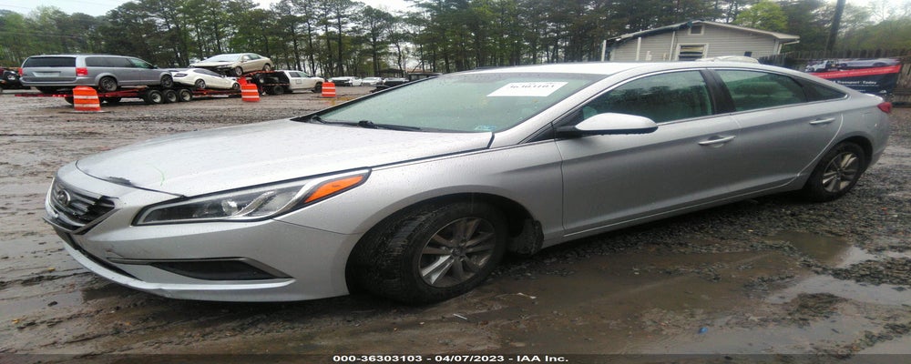 5NPE24AF8GH291063 2016 HYUNDAI SONATA photo no. 2