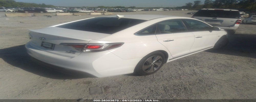 KMHE14L21HA045134 2017 HYUNDAI SONATA photo no. 4