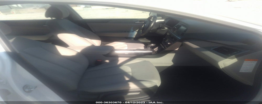 KMHE14L21HA045134 2017 HYUNDAI SONATA photo no. 5