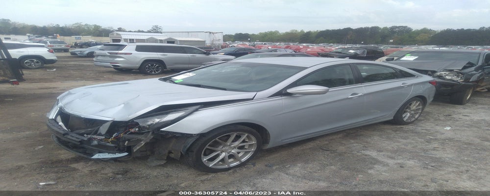 5NPEB4AC1BH232421 2011 HYUNDAI SONATA photo no. 2