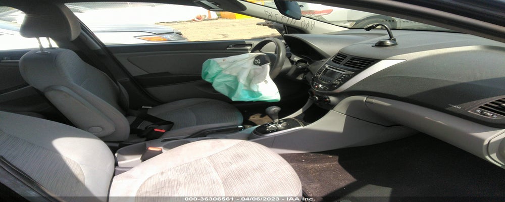 KMHCT5AEXHU300821 2017 HYUNDAI ACCENT photo no. 5