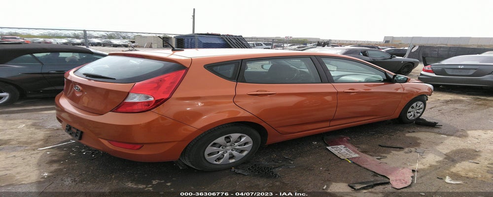 KMHCT5AE2HU325616 2017 HYUNDAI ACCENT photo no. 4