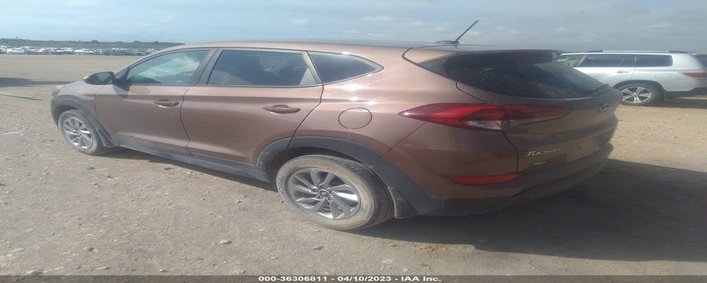 KM8J23A4XHU595845 2017 HYUNDAI TUCSON photo no. 3