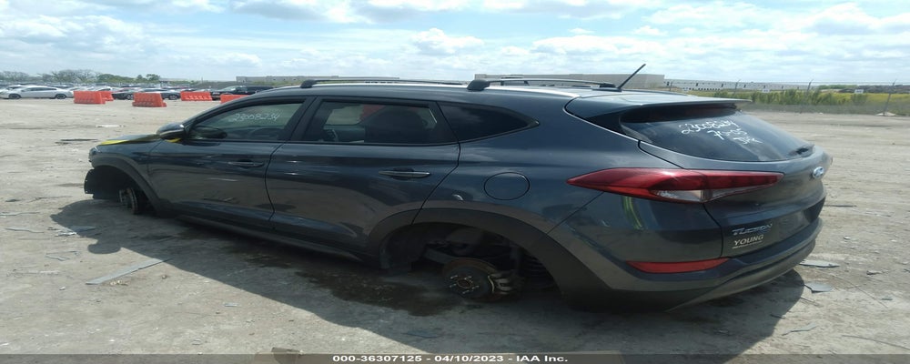 KM8J33A2XGU200525 2016 HYUNDAI TUCSON photo no. 3