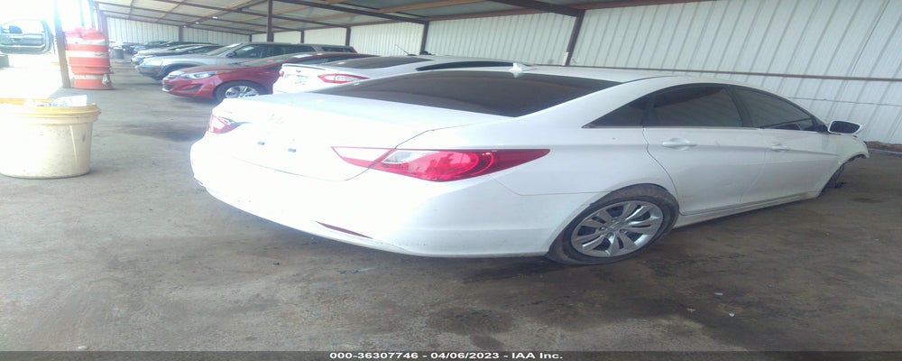 5NPEB4AC2DH529586 2013 HYUNDAI SONATA photo no. 4