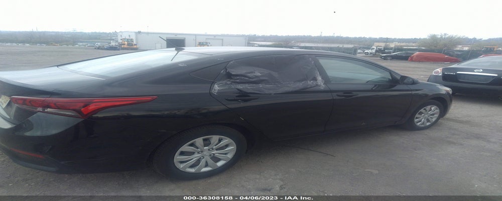 3KPC24A30JE013735 2018 HYUNDAI ACCENT photo no. 4