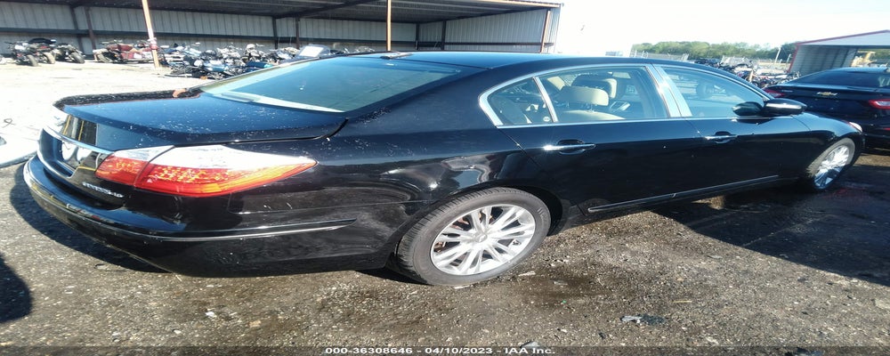 KMHGC4DF3BU129336 2011 HYUNDAI GENESIS photo no. 4