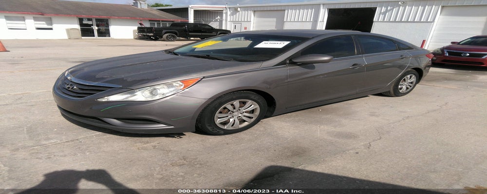 5NPEB4AC4BH056349 2011 HYUNDAI SONATA photo no. 2