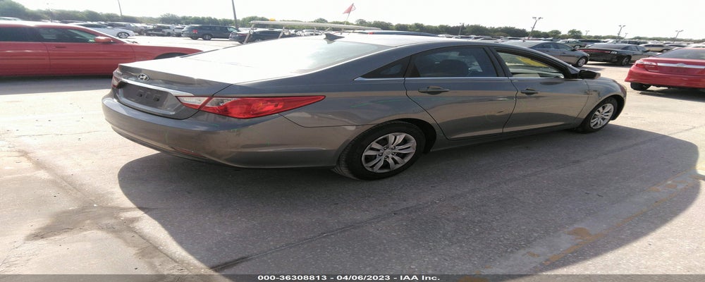 5NPEB4AC4BH056349 2011 HYUNDAI SONATA photo no. 4