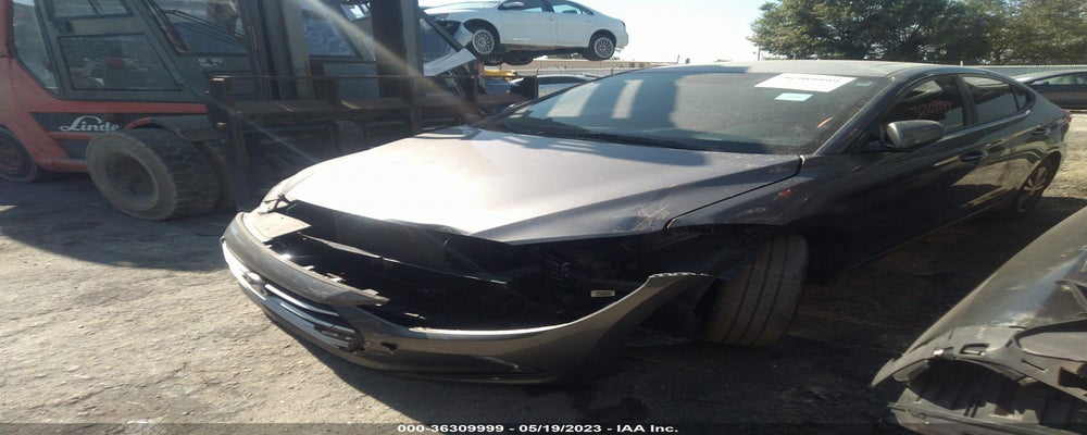 5NPD84LF8JH295743 2018 HYUNDAI ELANTRA photo no. 2