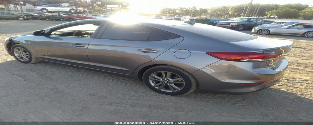 5NPD84LF8JH295743 2018 HYUNDAI ELANTRA photo no. 3