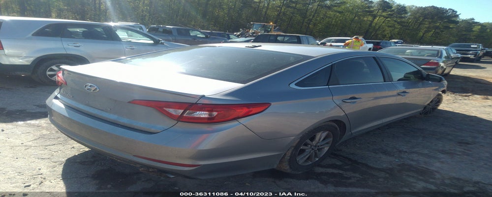 5NPE24AF9HH476398 2017 HYUNDAI SONATA photo no. 4
