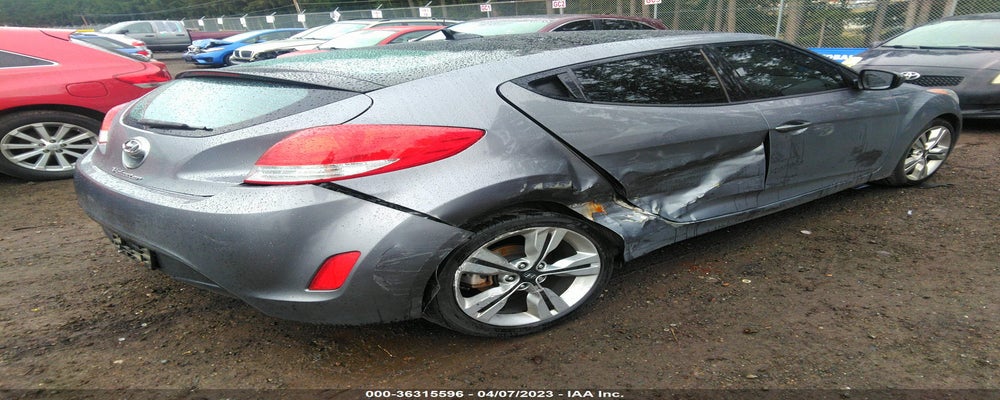 KMHTC6AD3GU270525 2016 HYUNDAI VELOSTER photo no. 4