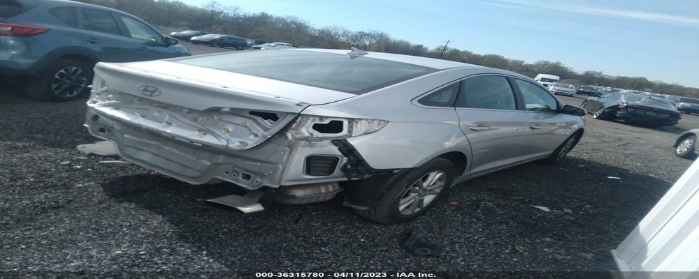 5NPE24AF9FH213194 2015 HYUNDAI SONATA photo no. 4