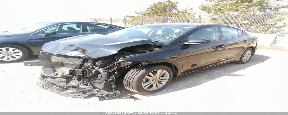KMHD84LF2JU620839 2018 HYUNDAI ELANTRA photo no. 2