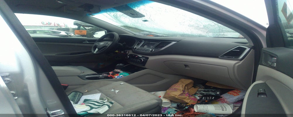KM8J33A46HU446572 2017 HYUNDAI TUCSON photo no. 5