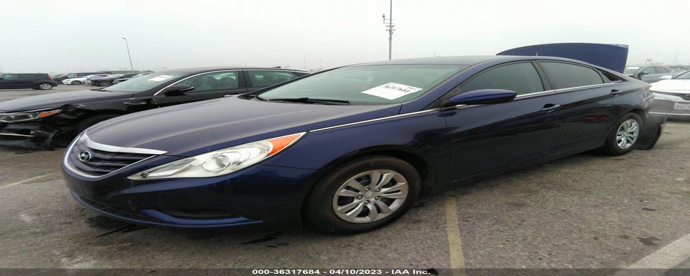 5NPEB4AC8BH276397 2011 HYUNDAI SONATA photo no. 2
