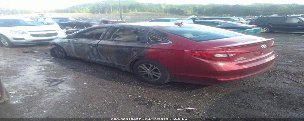 5NPE24AF1FH090281 2015 HYUNDAI SONATA photo no. 3