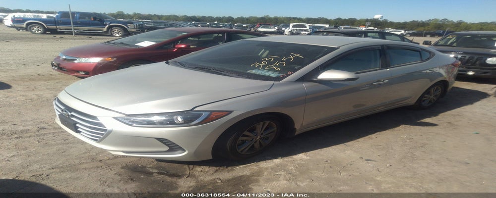 5NPD84LF9JH244574 2018 HYUNDAI ELANTRA photo no. 2
