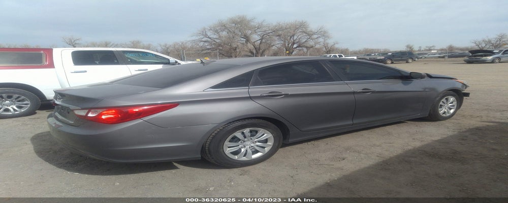5NPEB4AC4BH081249 2011 HYUNDAI SONATA photo no. 4