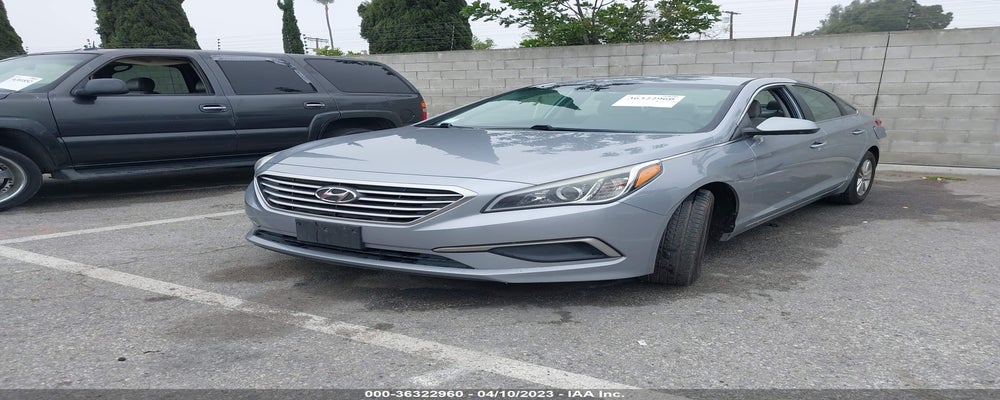 5NPE24AF5HH577969 2017 HYUNDAI SONATA photo no. 2