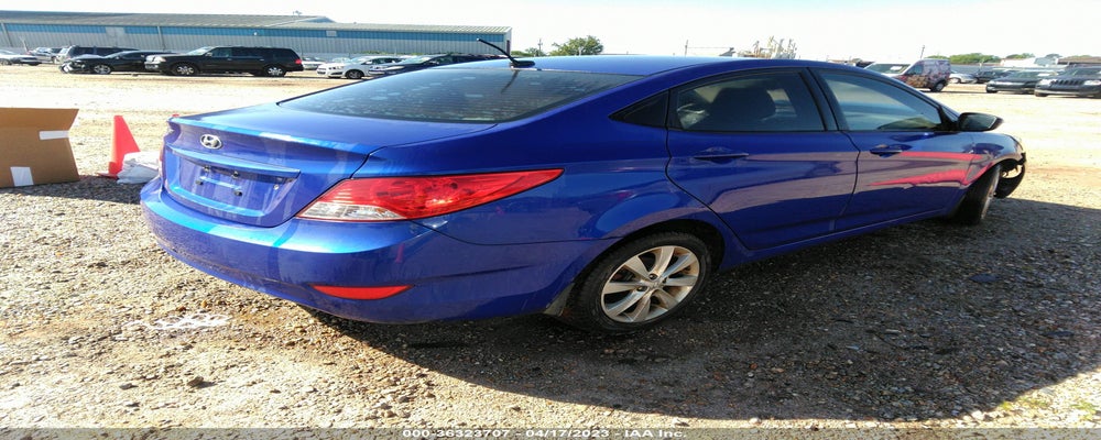 KMHCU4AE0DU414022 2013 HYUNDAI ACCENT photo no. 4