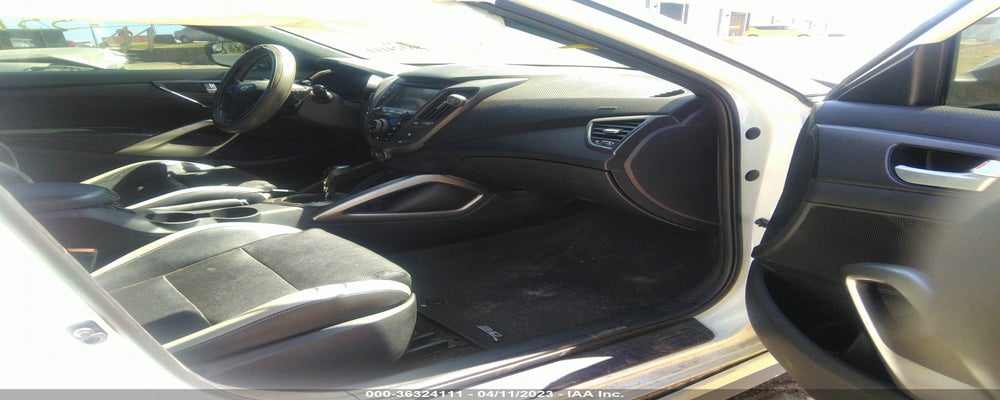 KMHTC6AE4GU301919 2016 HYUNDAI VELOSTER photo no. 5