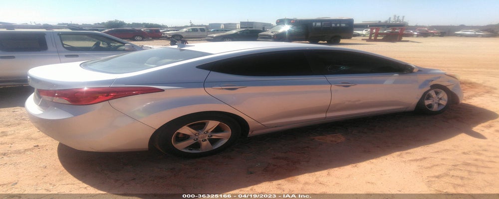 5NPDH4AE6BH022215 2011 HYUNDAI ELANTRA photo no. 4