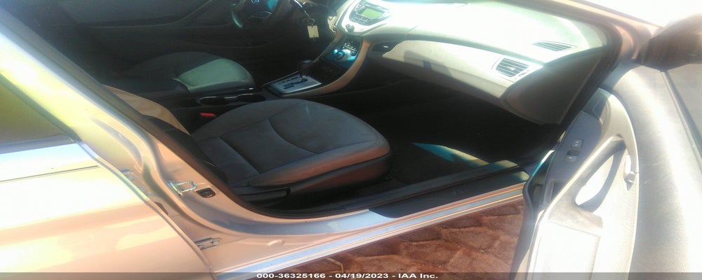 5NPDH4AE6BH022215 2011 HYUNDAI ELANTRA photo no. 5
