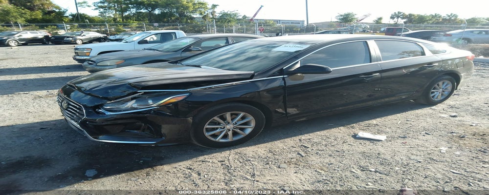 5NPE24AF0KH746948 2019 HYUNDAI SONATA photo no. 2