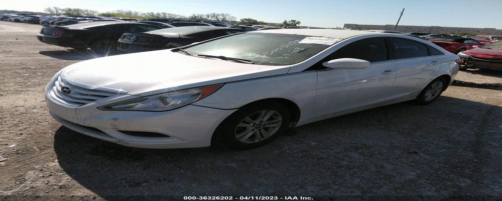 5NPEB4AC8CH367784 2012 HYUNDAI SONATA photo no. 2