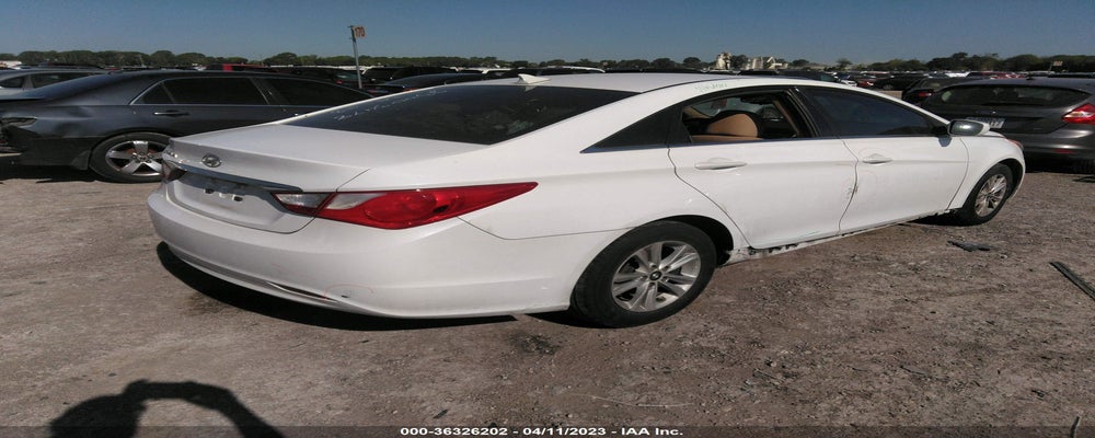 5NPEB4AC8CH367784 2012 HYUNDAI SONATA photo no. 4