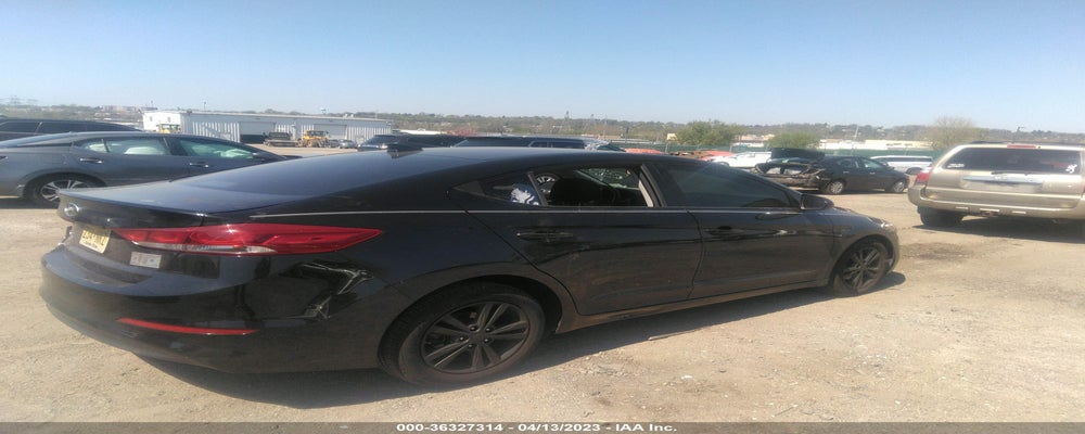 5NPD84LF5JH366249 2018 HYUNDAI ELANTRA photo no. 4
